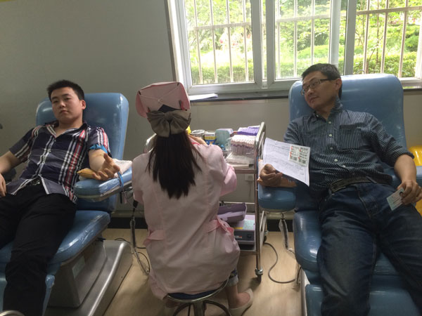 苏州公司组织员工为受伤员工献血
